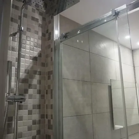 Apartamento Piso Con Encanto En La Parte Vieja.