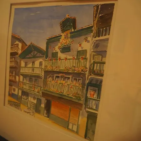 Piso Con Encanto En La Parte Vieja. Hondarribia