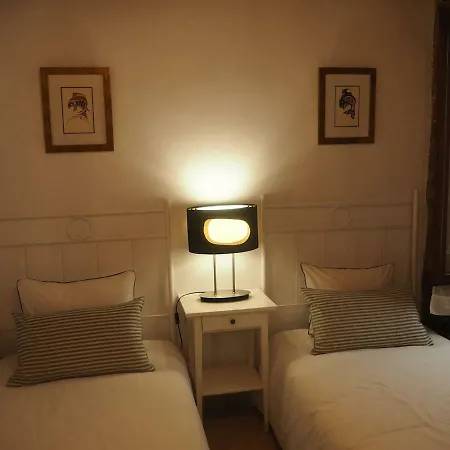 Piso Con Encanto En La Parte Vieja. *