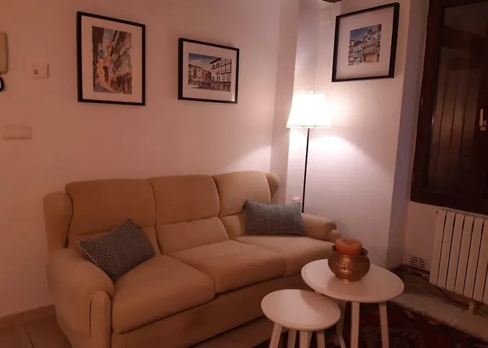 Piso Con Encanto En La Parte Vieja. Lägenhet *