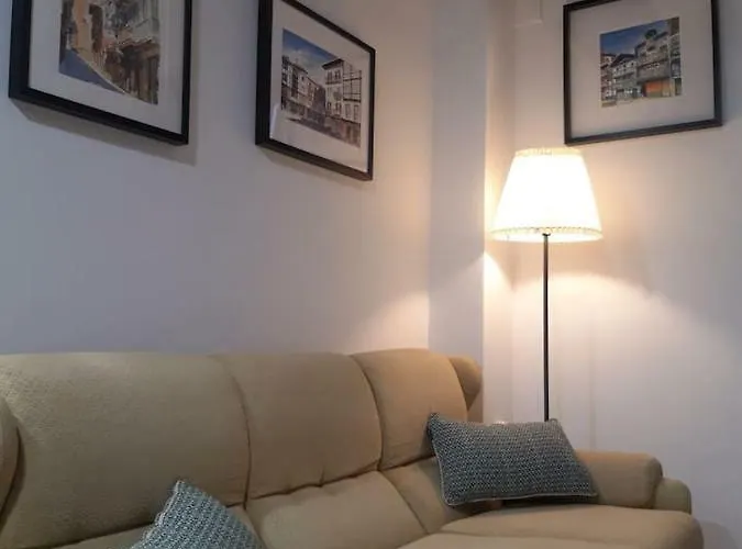 Piso Con Encanto En La Parte Vieja. Lägenhet *