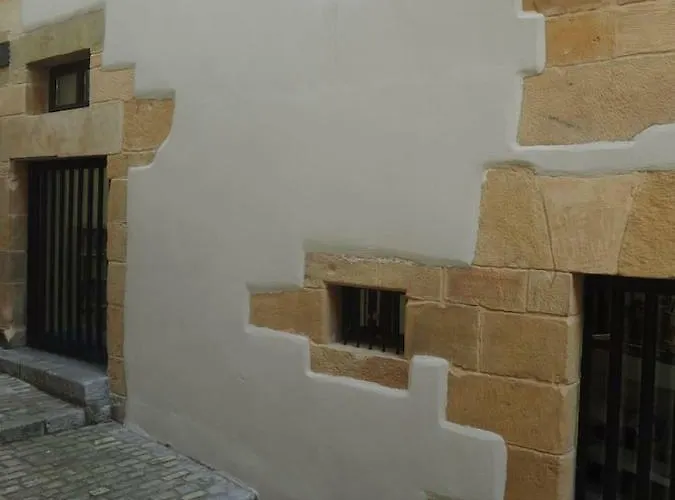 Piso Con Encanto En La Parte Vieja. Lägenhet